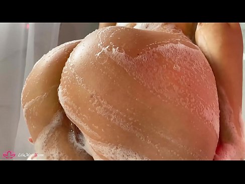 ❤️ Bruneta își masturbează păsărica cu un vibrator până la orgasm intens în duș ❤   at ro.newsexxxx.ru ❌